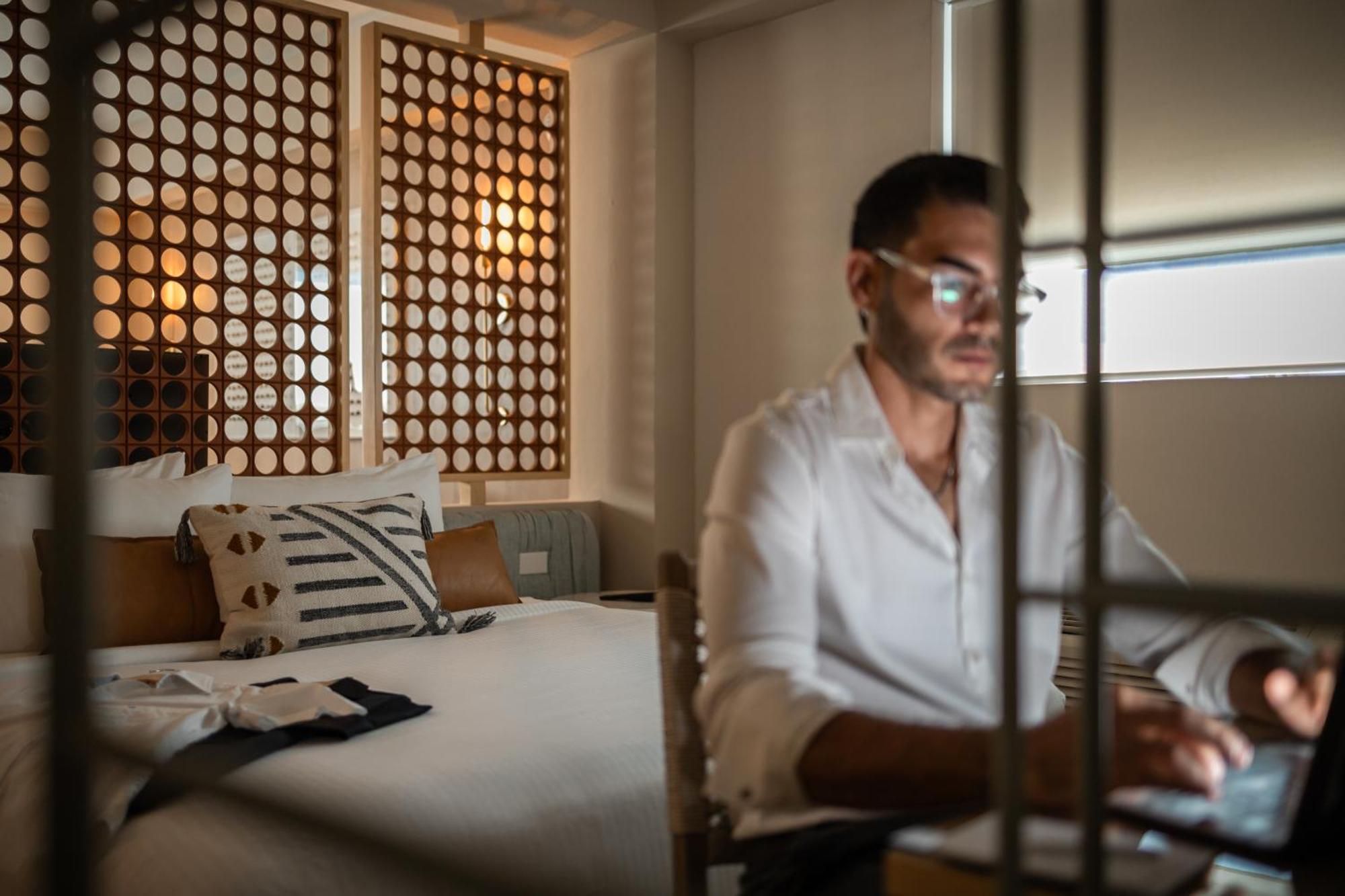 Hibird- Apartment And Suites Hotel 圣胡安 外观 照片